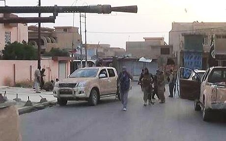  شەڕی داعش و سوپای عێراق لە تكریت بەردەوامە 