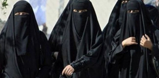  داعش بۆ مانەوە لە مووسـڵ هانا بۆ ژنان دەبات 