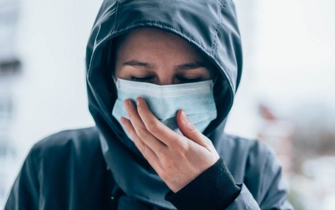 چەند رێگەیەک بۆ پاراستنی پێست لەکاتی بەستنی دەمامک