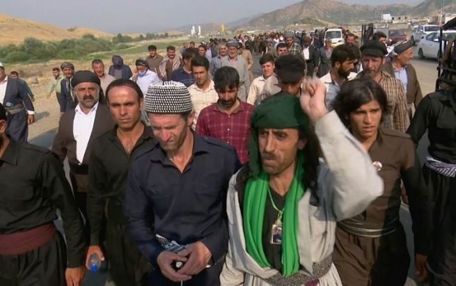 نزیکەی دوو هەزار دەروێش بە زیكرەوە سنووریان بڕی