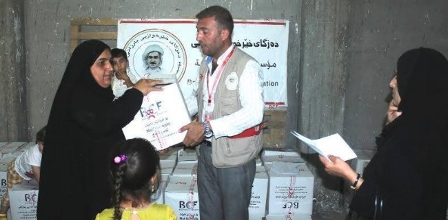 دەزگای خێرخوازیی بارزانی ھاوکاریی خانەوادەی شەھیدان دەکات 