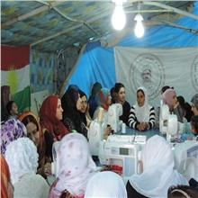 دەزگای خێرخوازیی بارزانی لەكەمپی ئاكرێ خولێكی فێربوونی دروومان بۆ ئافرەتان دەكاتەوە 