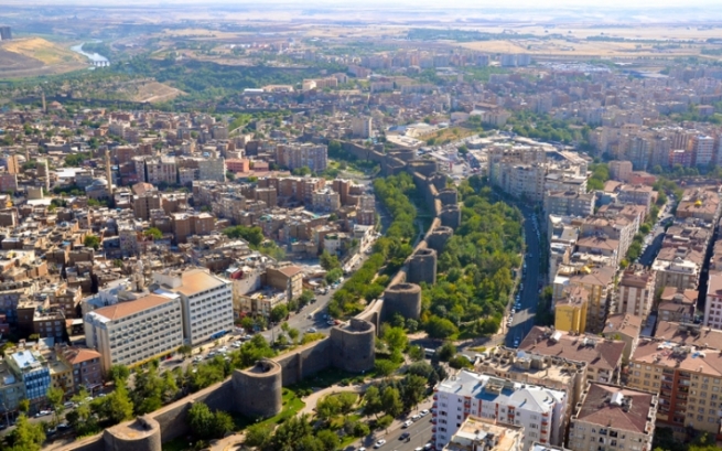 بوومەلەرزە چەند ناوچەیەكی باكووری كوردستانی هەژاند