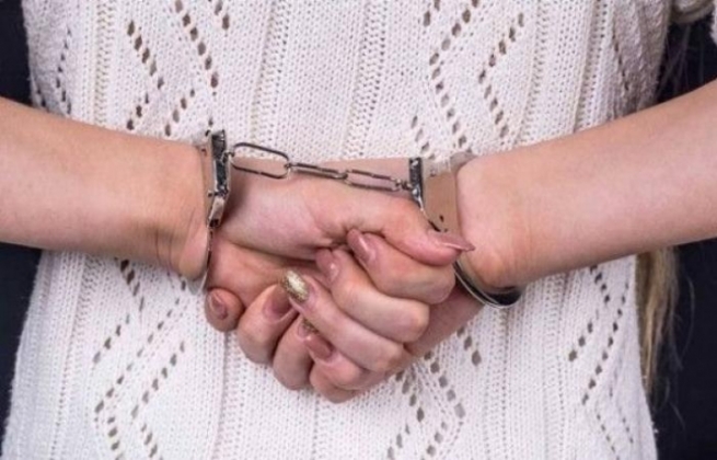 بەهۆی هاوسەرگیری لەگەڵ دوو کەس ژنێکی کوێتی زیندانی دەکرێت