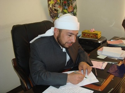 سه‌رۆكى یه‌كێتیى زانایان بۆ ئیمامجومعەی موەقەتی تاران: ئێوە بەرگری لە داگیرکەر دەکەن 