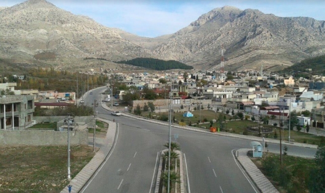  رێڤه‌به‌رێ ناحیا دینارته‌ ئاگه‌هداریا بریكارێن ئاهێن خوارنێ دكه‌ت ل ده‌ڤه‌رێ 