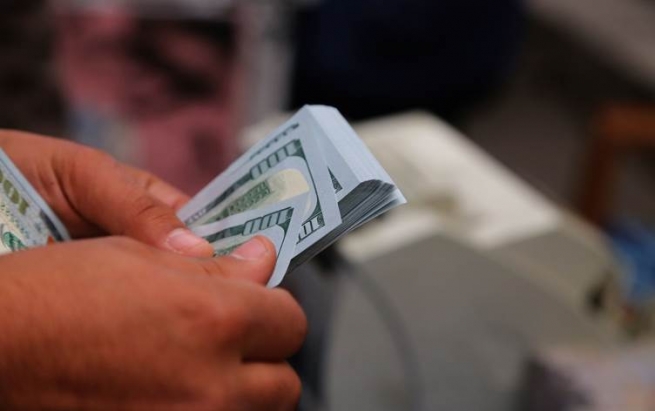 بانکی ناوەندی: بەرزبوونەوەی نرخی دۆلار کاتییە