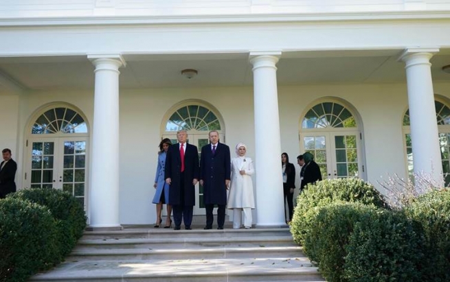 ترەمپ: لەگەڵ تورکیا بەرژەوەندییەکانی وڵاتەکانمان دەپارێزین