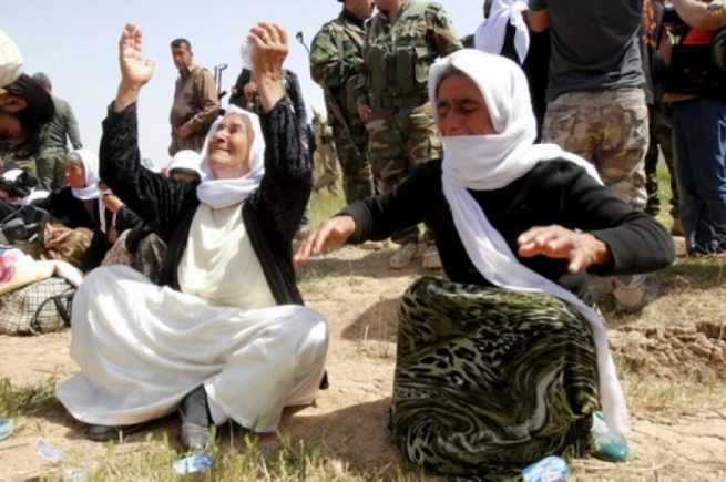 نێزیكى 500 ژنان ل كه‌مپا دومیز ب تنێ دژین