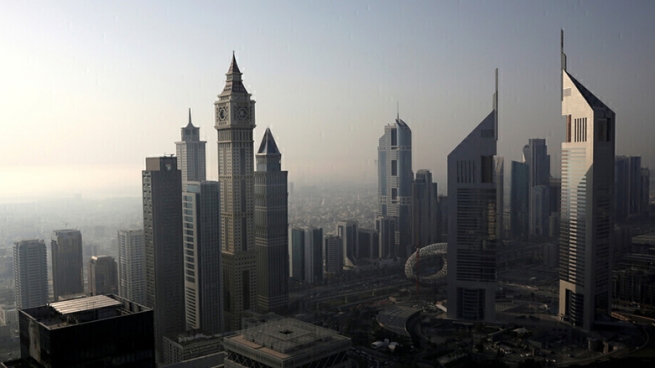 ئیمارات سزای له‌سه‌ر مه‌ی و هاوسه‌رگیری تۆمارنه‌كراو هه‌ڵوه‌شانده‌وه‌