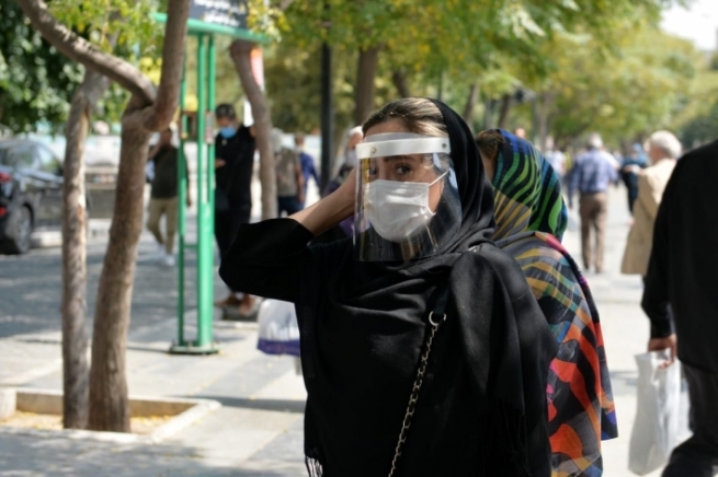 له‌ ئێران 100 تووشبووى دیكه‌ى كۆرۆنا گیانیان له‌ده‌ست دا