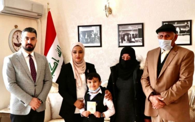 منداڵێکی کوردی ئێزدی لە 2 ساڵی دایک و باوکی کوژران؛ دوای 6 ساڵ رادەستی مامی کرایەوە