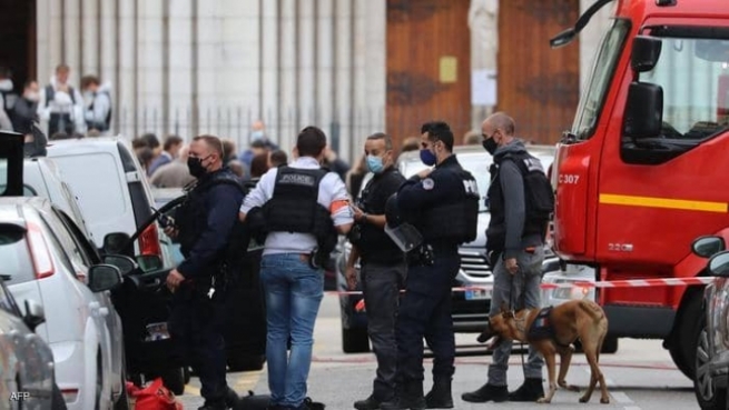 سەرۆك وەزیرانێكی مالیزیا هانی كوشتنی ملیۆنان فەرەنسی دەدات