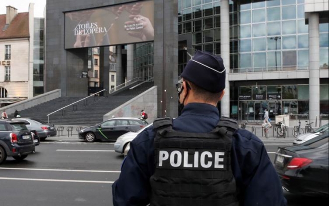 هێرشکەرەکەی پاریس نەیزانیوە ئۆفیسی شارلی ئیبدۆ گواستراوەتەوە