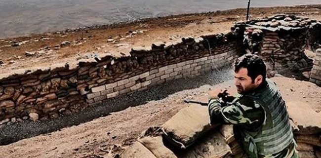 بارزانی لەكاتی بینینی دیمەنی شەهیدبوونی پێشمەرگە لەفیلمی (پێشمەرگە)دا، زۆر خەمبار بووە