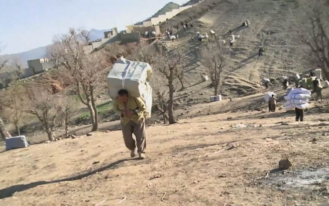 کۆڵبەرێک: ماستەرم لە ژمێریاری هەیە، بەڵام بێکارم و ناچارم ئەو کارە بکەم