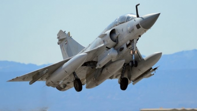 حکوومەتی لیبیا: ئیمارات هێزەکانی تورکیای لە بنکەی ئەلوەتییە بۆردومان کرد