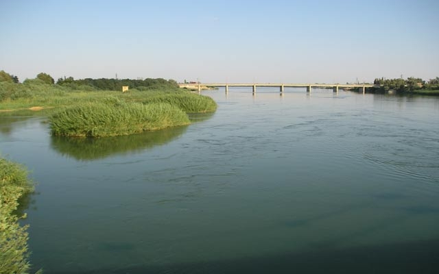  18 هاووڵاتیی سوننە كەوتنە ئاوی فوراتەوە 