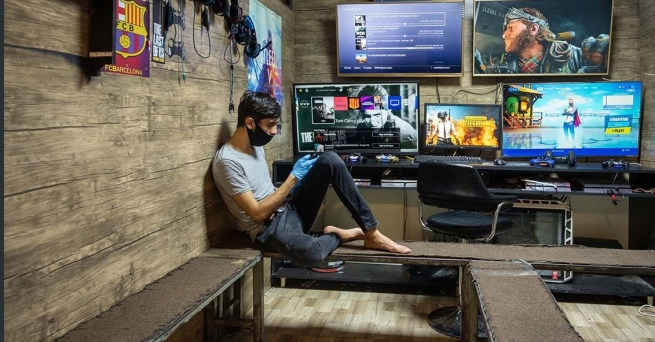لە هەولێر بازاڕی یارییە ئەلیکترۆنییەکان چۆڵە