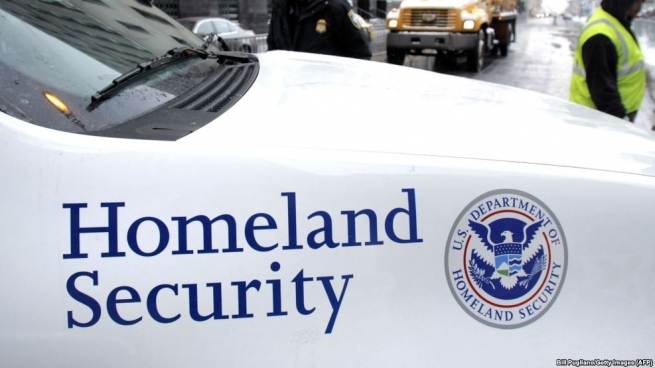 ئەو کەسانەی کارتی سەوزی ئەمریکاشیان هەیە، ناتوانن سەردانی ئەم وڵاتە بکەن