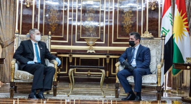 سەرۆکی حکوومەتی هەرێمی کوردستان پێشوازی لە باڵوێزی ئەمریکا لە عێراق دەکات