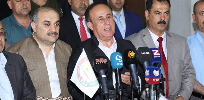مامۆستایان واز له‌ یه‌كێتى مامۆستایان ده‌هێنن 