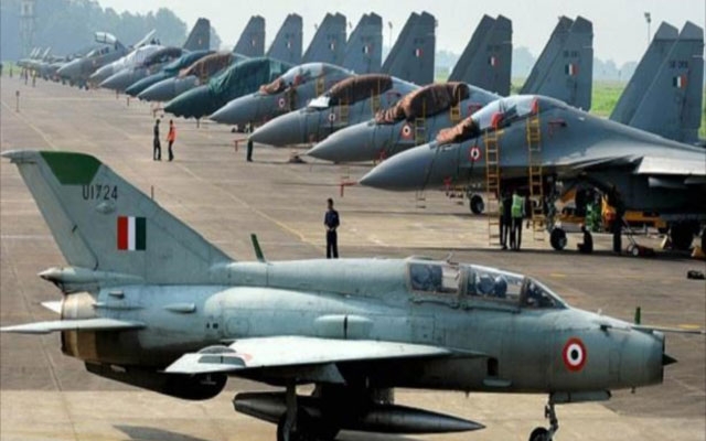 گروپێكی چه‌كداری هێرشیان كرده‌ سه‌ر بنكه‌یه‌كی ئاسمانی هیندستان