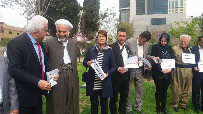  لە سلێمانی و هەولێر لەدژی ھێرشکردنە سەر فەرھاد پیرباڵ گردبوونەوەی ناڕەزایی ڕێک خرا 