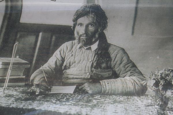 پەیكەری حوسێن حوزنی موكریانی ھێنرایەوە قه‌زای رواندز