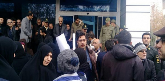  نووسینگەی باڵی ڕێفۆرمخوازانی ئێران لە مەشهەد داخرا 