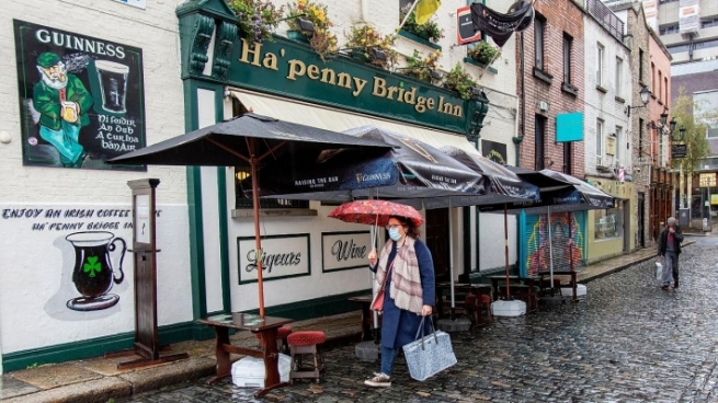 ئیرلەندا بەهۆی کۆرۆناوە قەدەغەی هاتوچۆی تەواوەتی رادەگەیەنێت