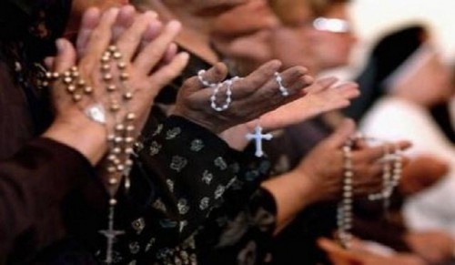  	 نوێنەرێکی مەسیحییەکان: لە چنگ حەشدی شەعبی نەمانپارێزن، بەکۆمەڵ کۆچ دەکەین 