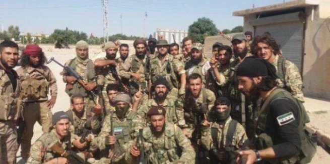 ژمارەی چەکدارە سوورییە کوژراوەکان لە شەڕی ئەرمینیا و ئازەربایجان بەرز دەبێتەوە