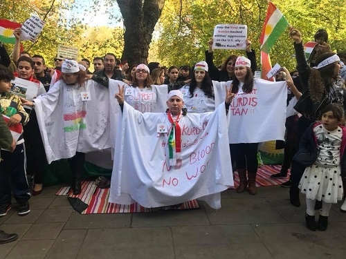  	 رەوەندی کوردی بەردەوام دەبێت لە خۆپیشاندان تاوەکو کۆمەڵگەی نێودەوڵەتی دێتە دەنگ 