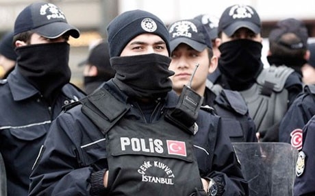  تورکیا 22 هەزار پۆلیس رەوانەی باکووری کوردستان دەکات 