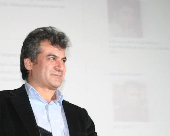 محمەد سانری: کورد ئێدی وەکی نەتەوەیەک خودان دەولەت و دەستھەڵات دەردکەفتینە پێش دنیایێ 