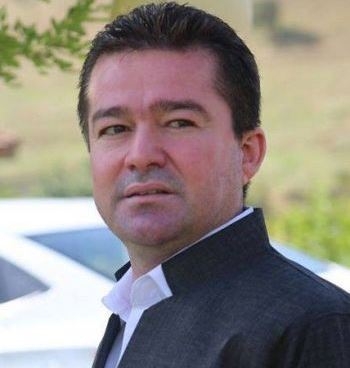  	 شازاد ئەنوەری ڕۆژنامەنووس کۆچی دوایی کرد 