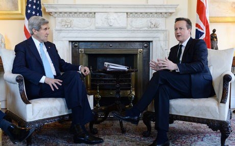  کیری و کامیرۆن: رووسیا درۆی لەگەڵ کردووین 