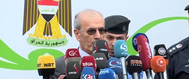 پارێزگاری كەركوك نەجمەدین كەریم كاركردن بە پرۆژەی كارتی نیشتمانی رادەگرێت تا ئەو كاتەی ناوی 