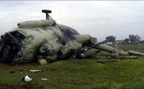  چەكداران هەلیكۆپتەرێكی سوپای عێراق دەخەنەخوارەوە 