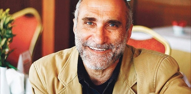  رۆژنامه‌نووسێکی دیاری توركیا: تا كێشه‌ی كورد چاره‌سه‌ر نه‌كرێت مه‌ترسیی كوده‌تا ناڕه‌وێته‌وه‌ 