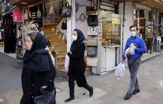 له‌ ئێران دوو هه‌زار و 667 كه‌سى دیكه‌ تووشى كۆرۆنا بوون