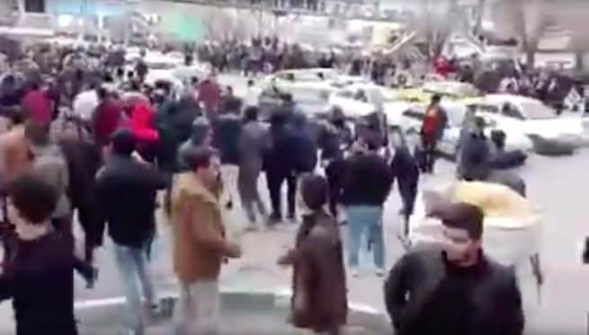 خۆپیشاندانی هاووڵاتییانی کرماشان دژی حکوومەت درێژەی هەیە
