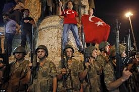 تورکیا ٢٩١ کەسی لە هێزی دەریاونیی بە تۆمەتی هاوکاریکردنی کودەتا لەکارەکانیان هەڵپەسارد