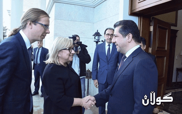 مەسرور بارزانی: گەلی كورد خزمەتکردنی ئاوارەكان بە ئەرکێکی مرۆیی بەرز دەزانێت