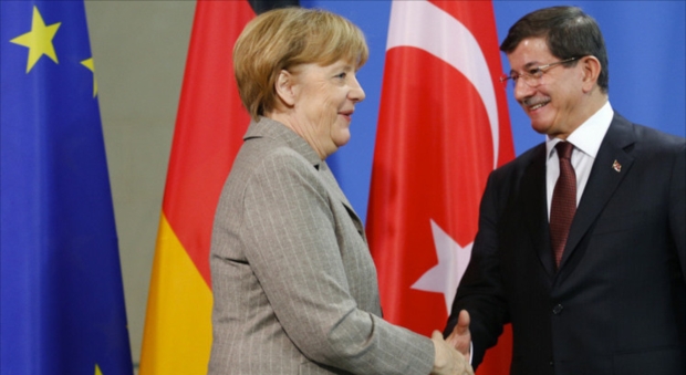 مێركل: له‌گه‌ڵ توركیا له‌سه‌ر پرسی تیرۆر له‌ عێراق هاوڕاین