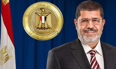 یه‌كه‌م سه‌رۆكی‌ هەڵبژێردراوی میسر، سوێندی‌ یاسایی‌ خوارد