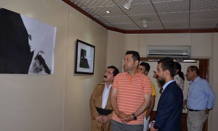 لە شانەدەر ٢٠ تابلۆی شێوەکاری نمایشکران