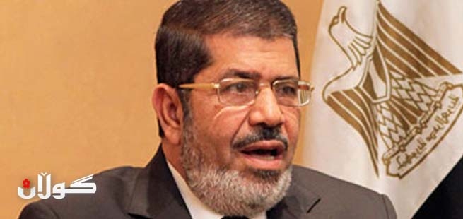 مورسی داوای كردووە، گەر ئازاد بكرێت وڵات جێ دەهێڵیت و داوایش لە لایەنگر و شوێنكەوتووانی دەكات، خۆپێشاندانەكان ڕابگرن... سوپا ڕەتی دەكاتەوە 