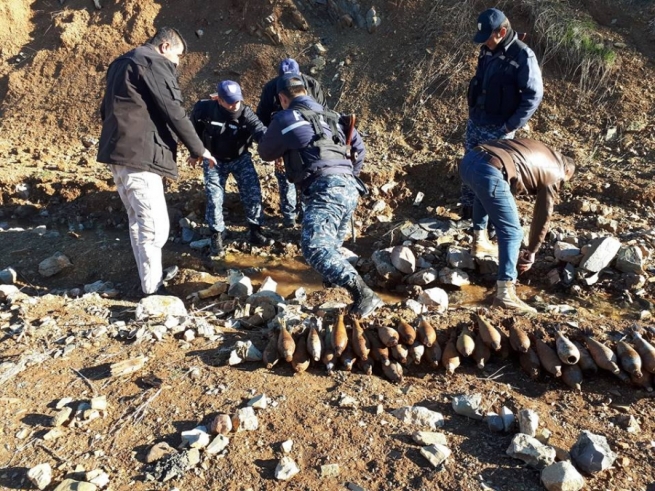 لە پێنجوێن 50 پارچە گوللە ھاوەن و لوغم ھەڵگیرانەوە 